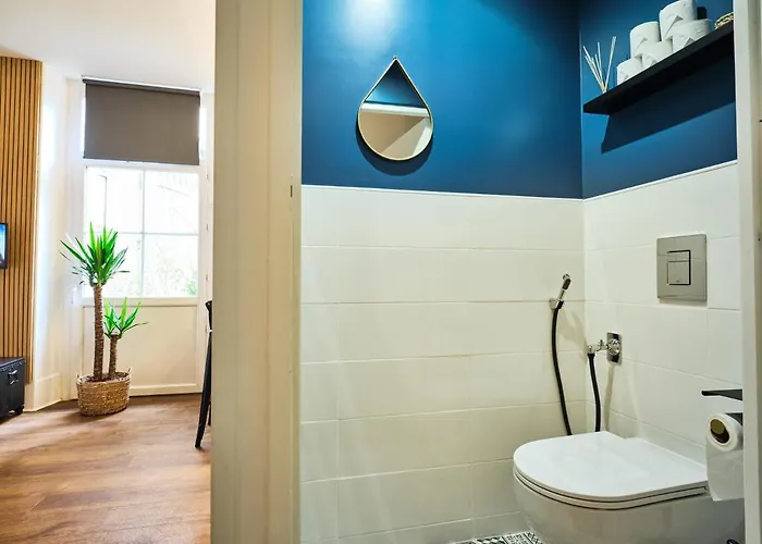 Tres Elegant Duplex, Proche Gare Apartment *